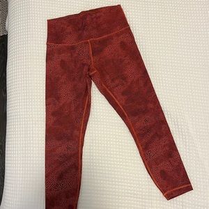 Lululemon WunderUnders - Nulu